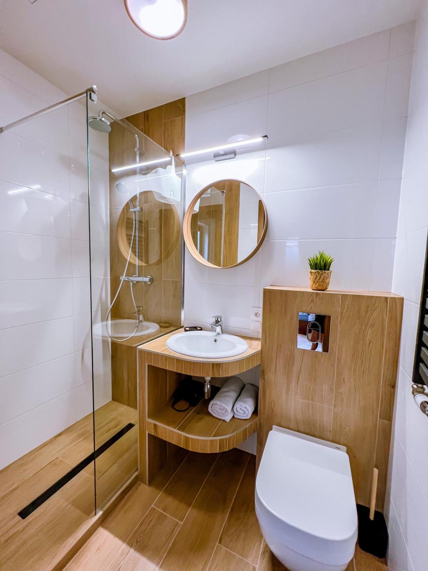 Domek Pod Katalpami Glowno Rum bild